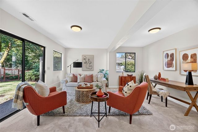 5927 135th Place SE, Bellevue, WA 98006