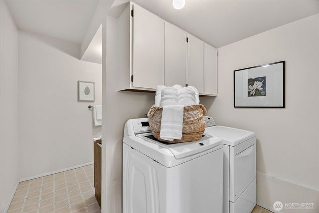 5927 135th Place SE, Bellevue, WA 98006