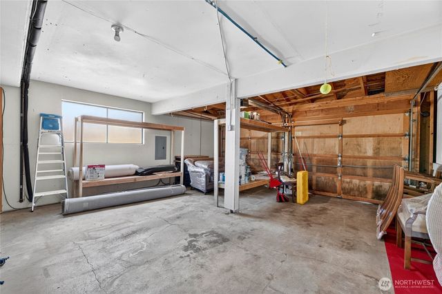 5927 135th Place SE, Bellevue, WA 98006