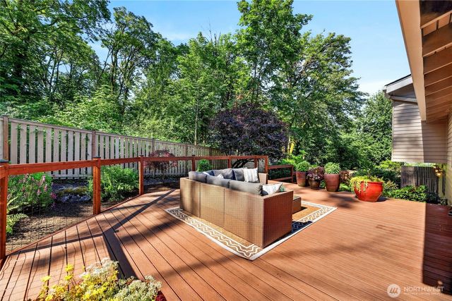5927 135th Place SE, Bellevue, WA 98006