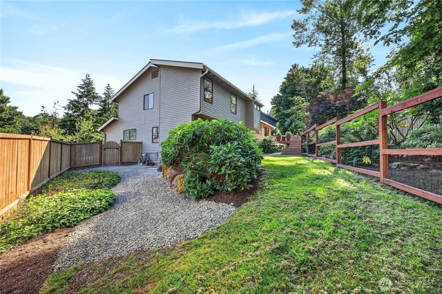 5927 135th Place SE, Bellevue, WA 98006