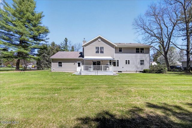 16 Muriel Lane, Schaghticoke, NY 12154