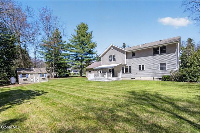 16 Muriel Lane, Schaghticoke, NY 12154