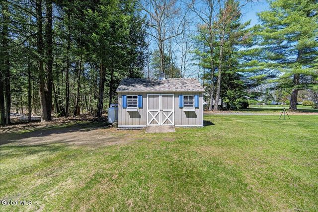 16 Muriel Lane, Schaghticoke, NY 12154