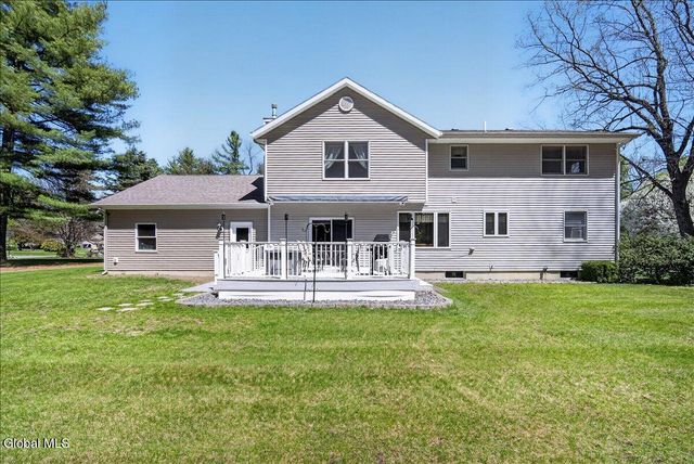 16 Muriel Lane, Schaghticoke, NY 12154