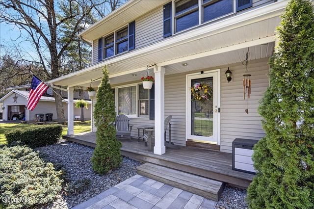 16 Muriel Lane, Schaghticoke, NY 12154