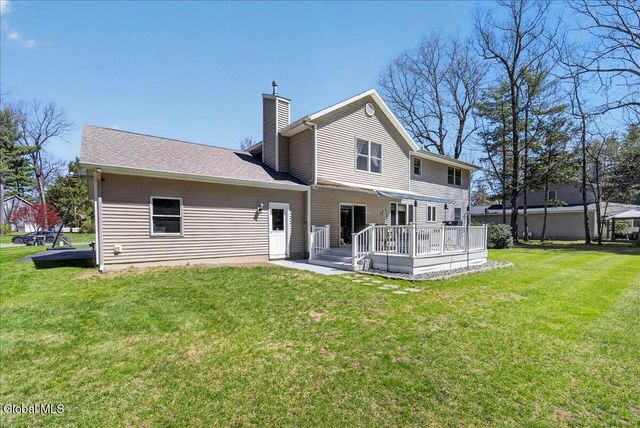 16 Muriel Lane, Schaghticoke, NY 12154