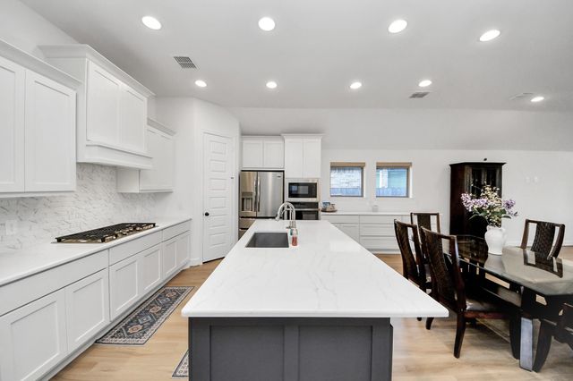 27134 Spearbract Hollow Trl, Hockley, TX 77447