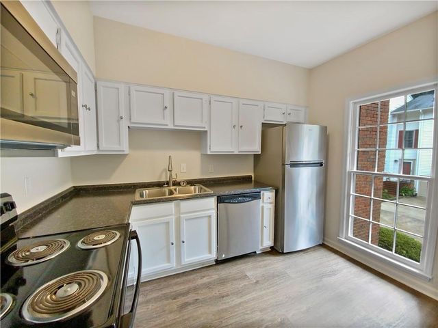 502 Brandywine Circle, Atlanta, GA 30350