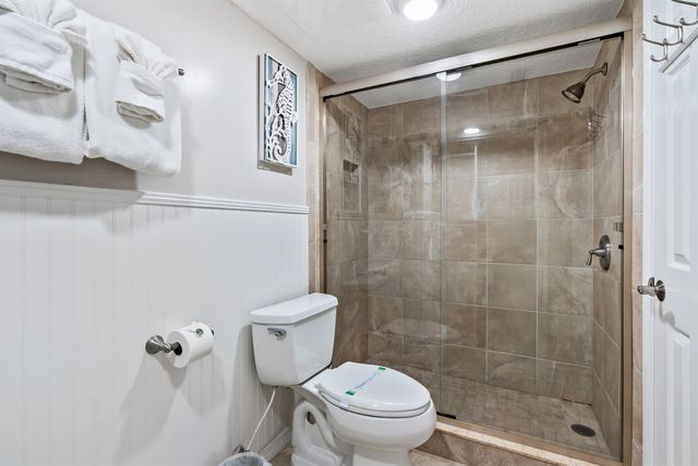 2 Dondanville Rd 207, St Augustine, FL 32080