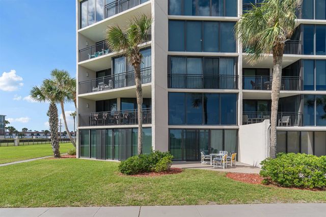 2 Dondanville Rd 207, St Augustine, FL 32080