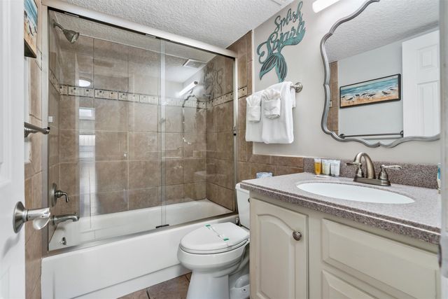 2 Dondanville Rd 207, St Augustine, FL 32080