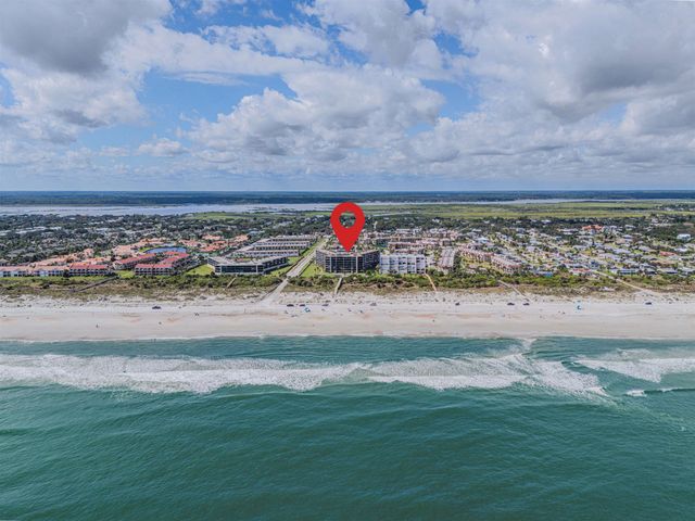 2 Dondanville Rd 207, St Augustine, FL 32080