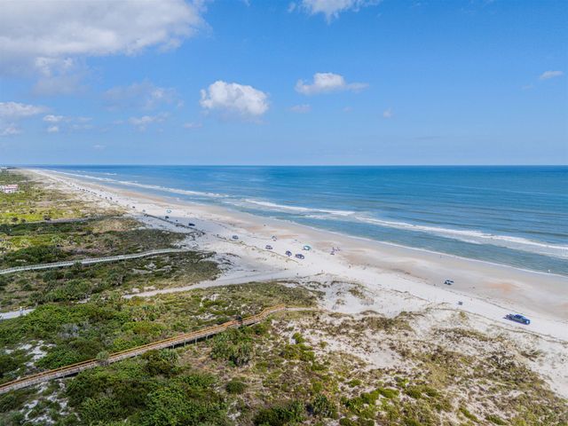 2 Dondanville Rd 207, St Augustine, FL 32080