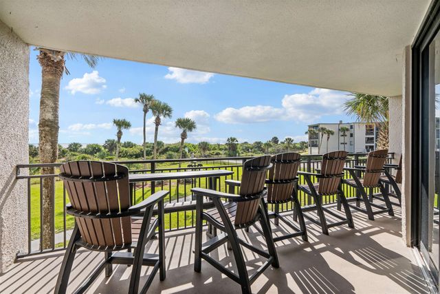 2 Dondanville Rd 207, St Augustine, FL 32080