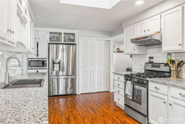 8620 Bender Road, Lynden, WA 98264