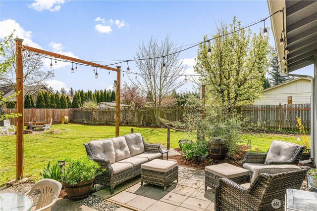 8620 Bender Road, Lynden, WA 98264