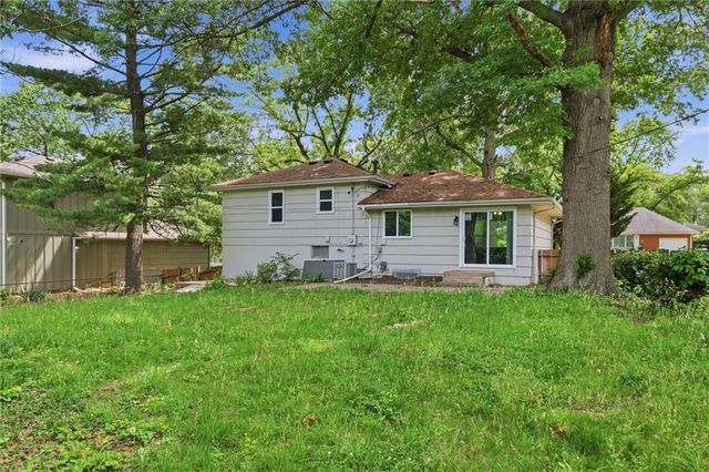 7910 E 93rd Terrace, Kansas City, MO 64138