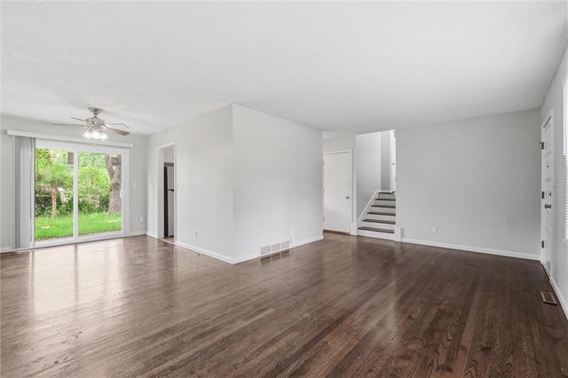 7910 E 93rd Terrace, Kansas City, MO 64138
