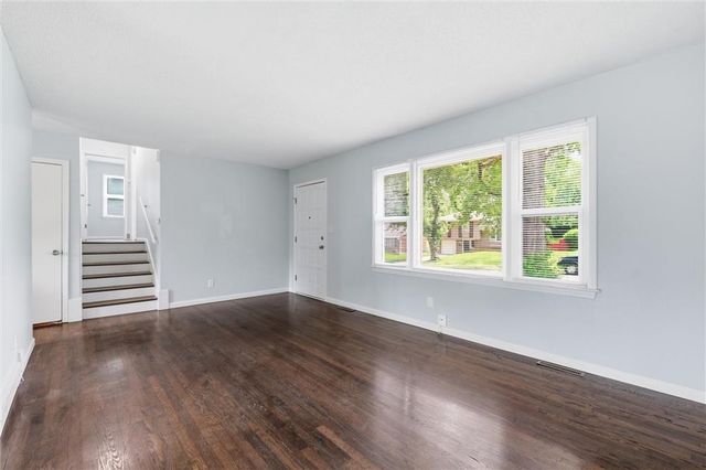 7910 E 93rd Terrace, Kansas City, MO 64138