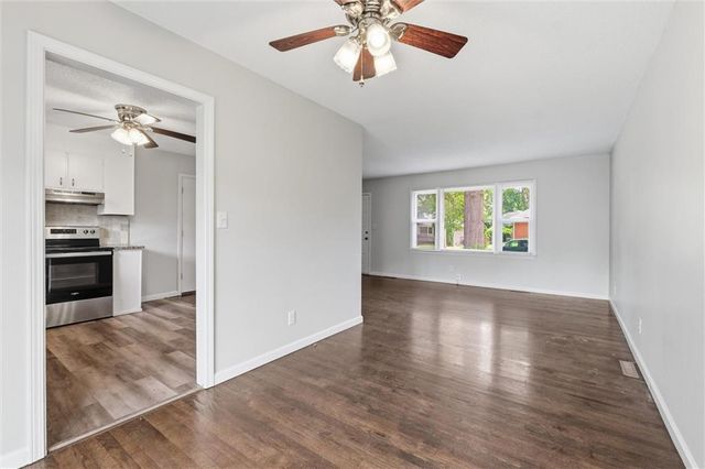 7910 E 93rd Terrace, Kansas City, MO 64138
