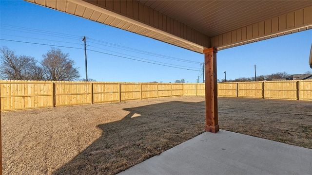 104 W Gilpin Street, Farmington, AR 72730