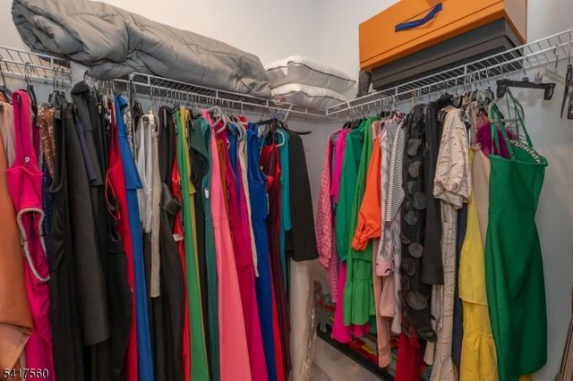 18 Flower Horn Blvd, Randolph Twp., NJ 07869