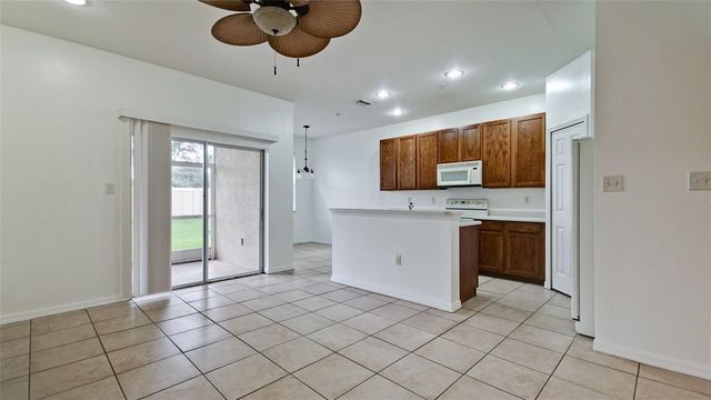 3497 PARKRIDGE CIRCLE 16-102, Sarasota, FL 34243