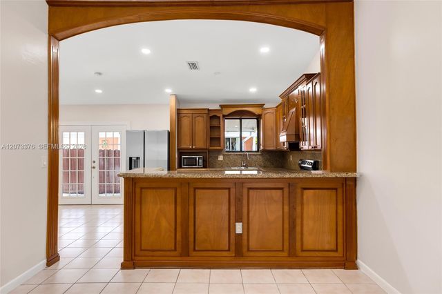 10212 NW 129th Street, Hialeah Gardens, FL 33018