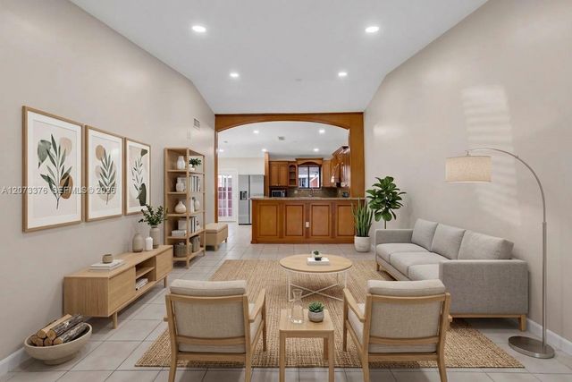 10212 NW 129th Street, Hialeah Gardens, FL 33018