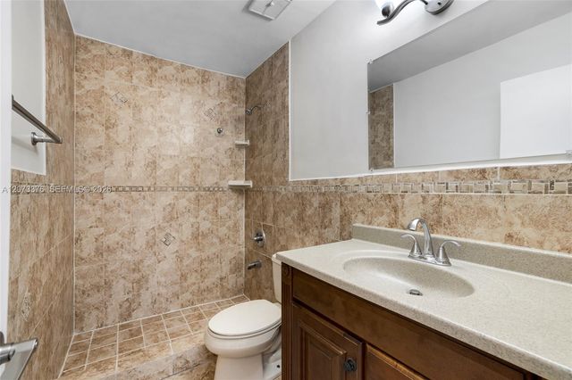 10212 NW 129th Street, Hialeah Gardens, FL 33018