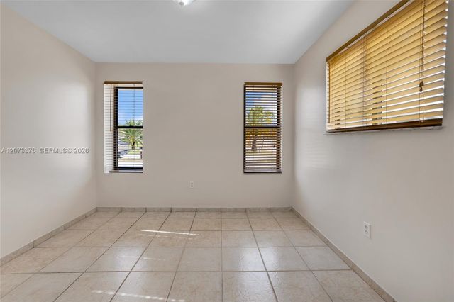 10212 NW 129th Street, Hialeah Gardens, FL 33018