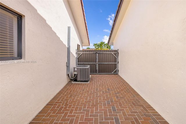 10212 NW 129th Street, Hialeah Gardens, FL 33018