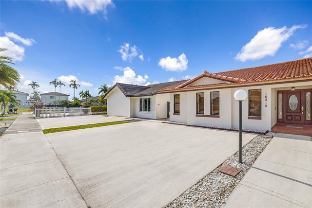 10212 NW 129th Street, Hialeah Gardens, FL 33018