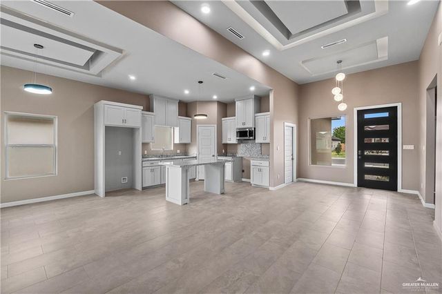 5928 N Playa Del Sol Street, Edinburg, TX 78542