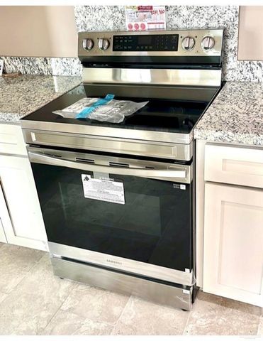 5928 N Playa Del Sol Street, Edinburg, TX 78542