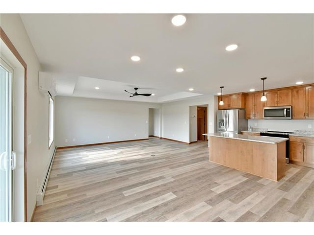 404 11th Street SE, Freeport, MN 56331