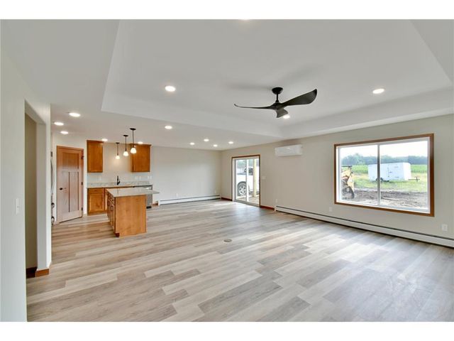 404 11th Street SE, Freeport, MN 56331