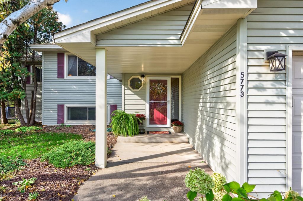 5773 Ridge Creek Road, Shoreview, MN 55126 — photo 4