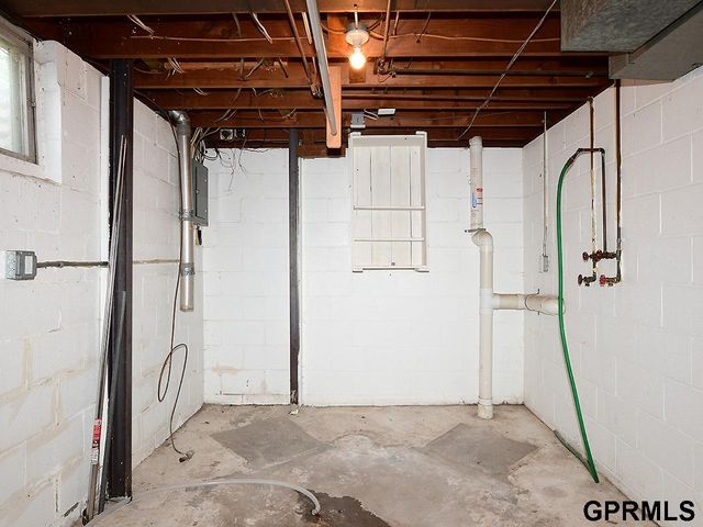 5625 South Street, Lincoln, NE 68506