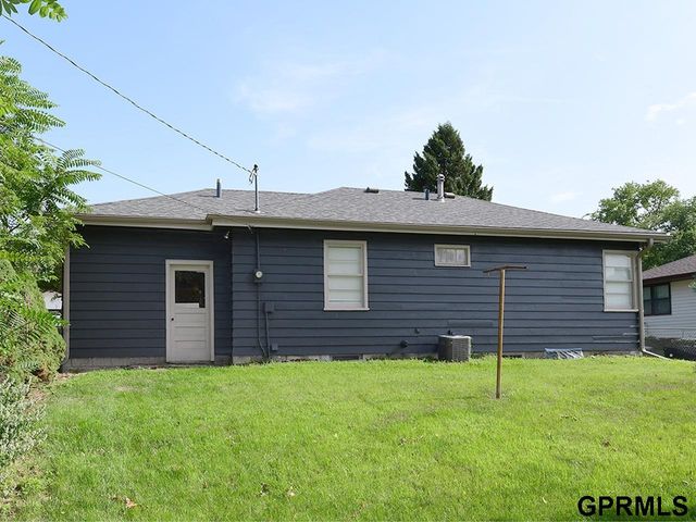 5625 South Street, Lincoln, NE 68506