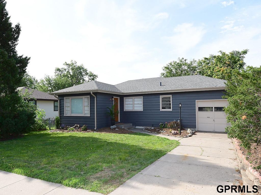 5625 South Street, Lincoln, NE 68506