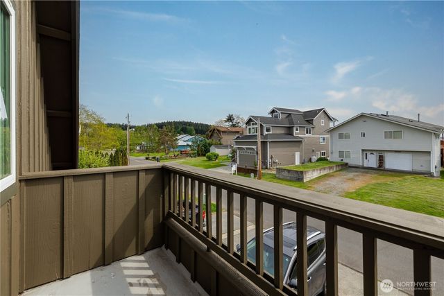 2633 Sunlight Beach Road, Clinton, WA 98236