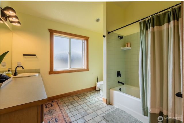 2633 Sunlight Beach Road, Clinton, WA 98236