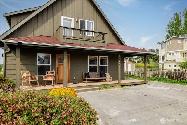 2633 Sunlight Beach Road, Clinton, WA 98236