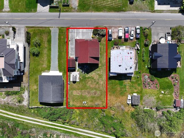 2633 Sunlight Beach Road, Clinton, WA 98236