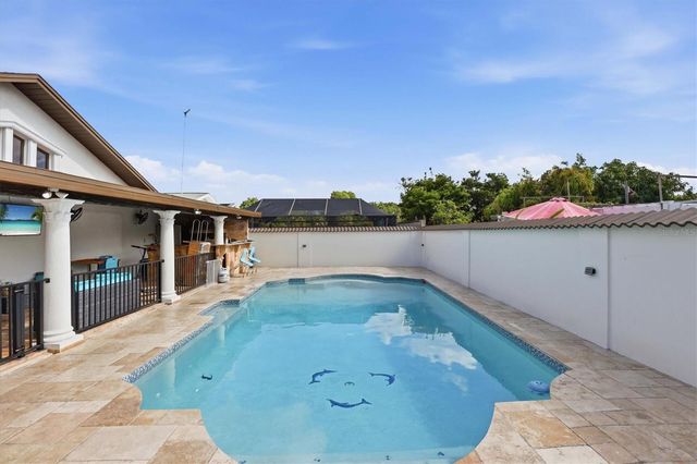 6611 N HALE AVENUE, Tampa, FL 33614