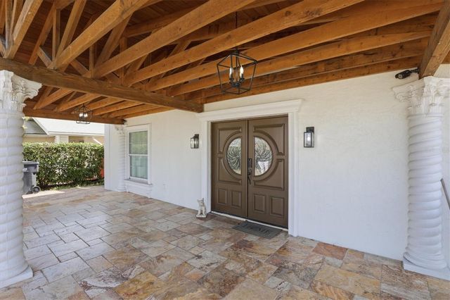 6611 N HALE AVENUE, Tampa, FL 33614