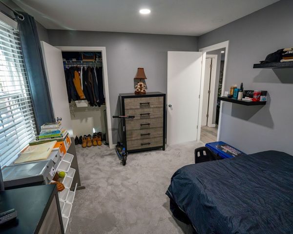6 Autumn Leaf Dr 18, Nashua, NH 03060