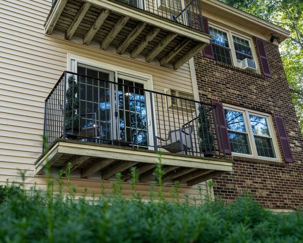 6 Autumn Leaf Dr 18, Nashua, NH 03060